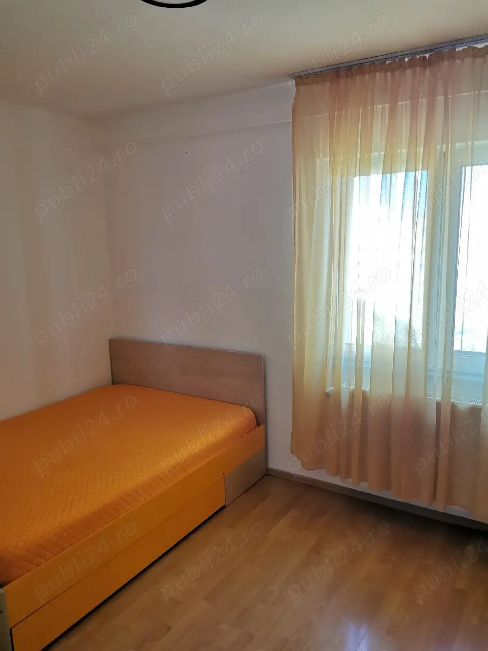 Apartament 2 camere de închiriat 