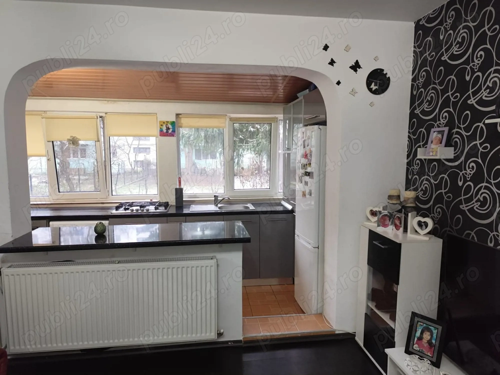 Apartament vanzare 3 camere, Cornisa Bistritei - DIRECT PROPRIETAR