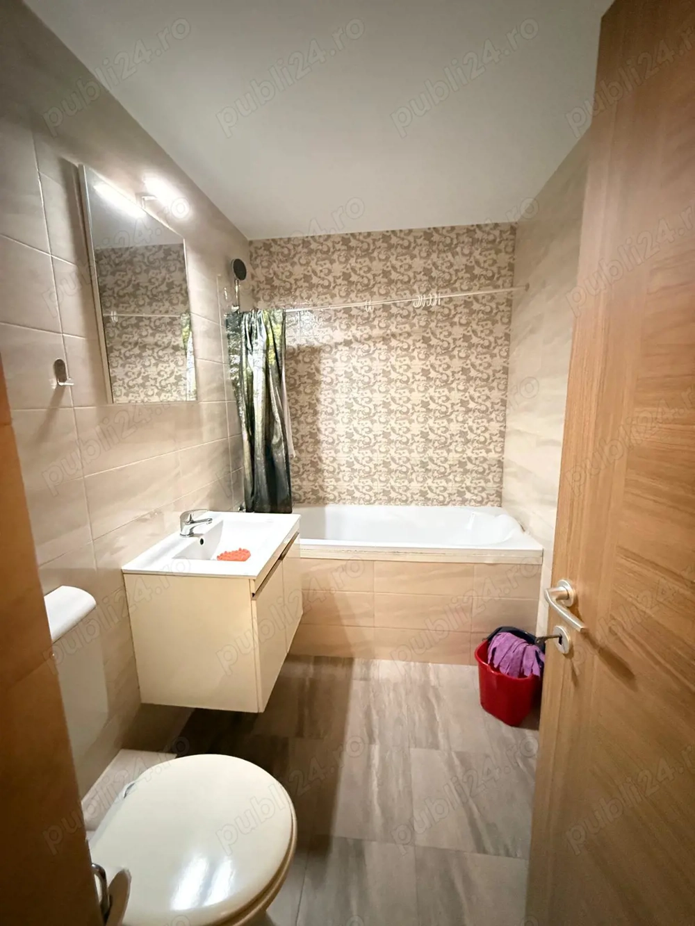 inchiriez apartament 4 camere MARASTI - CLUJ-NAPOCA   sebi