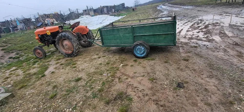  Vând Tractor Fiat 211 R (Piccola) cu acte (nr. galben) + Remorcă + Cositoare   Stare impecabi