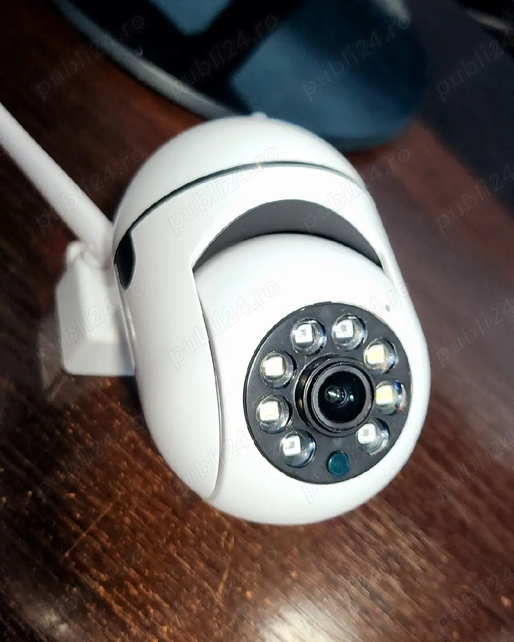 Camera 360 rotativa control din aplicație 