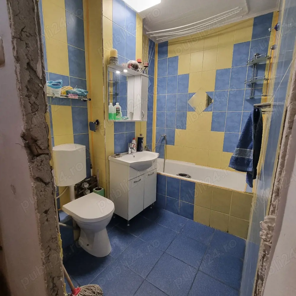 vand apartament 3 camere Piata Sudului 