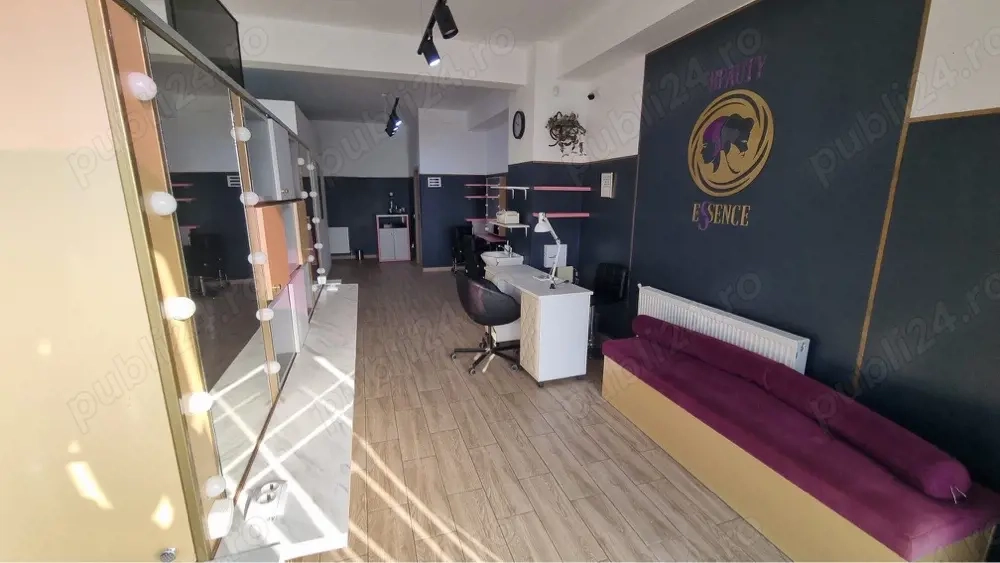 locuri disponibile manichiura coafor barber 