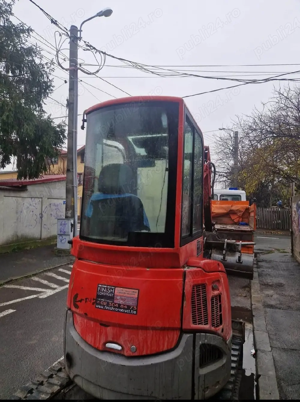 miniexcavator yanmar Vio  de 2,4 tone