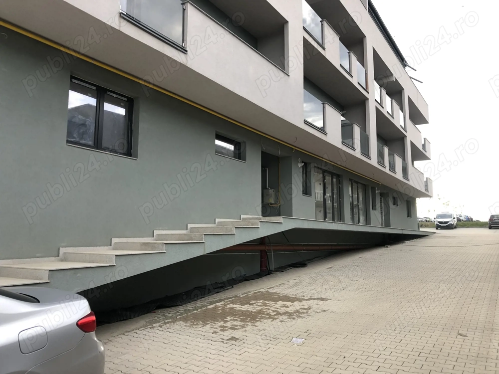 În Sibiu, ofer spre VÂNZARE, spațiu comercial în suprafață totală de 50 mp