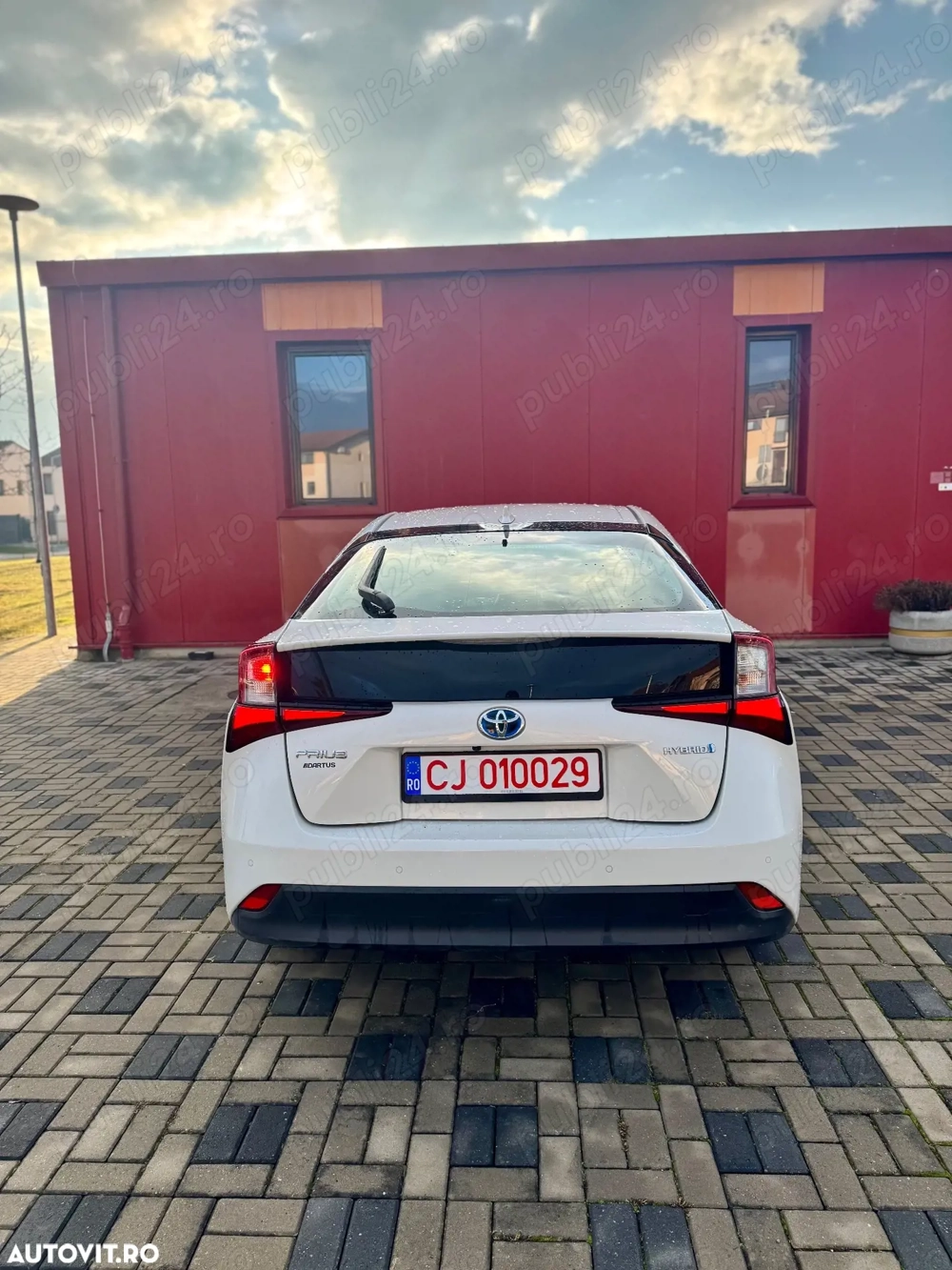 Toyota Prius 1.8 Lounge-Full-Garantie-Factura