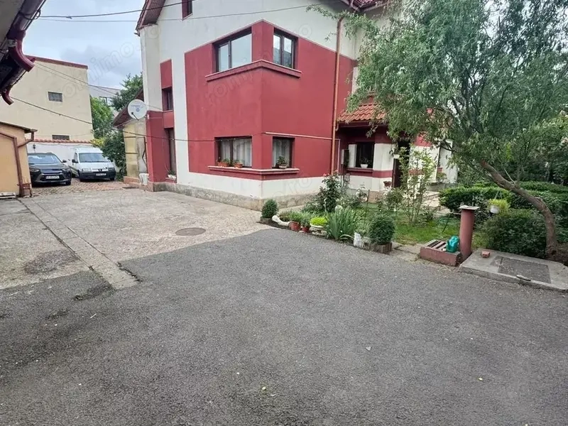 Casa,7cam,curte 650 mp.Cazare salariati.Camin batrani.etc..