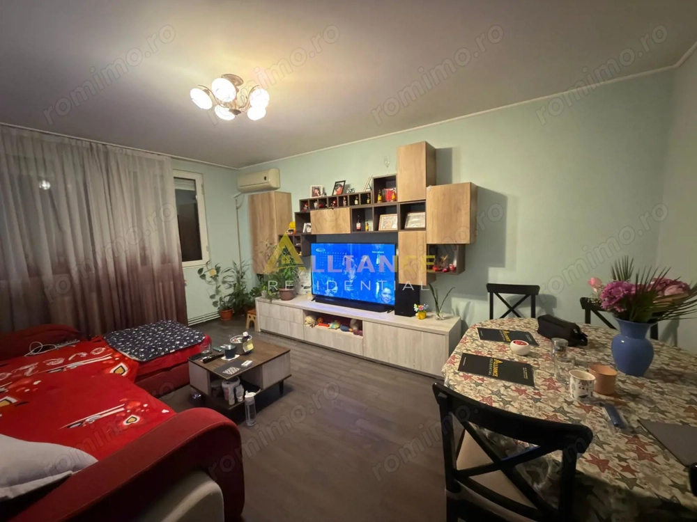 De vanzare in exclusivitate – Apartament 3 camere, Str. Izvorul Muresului