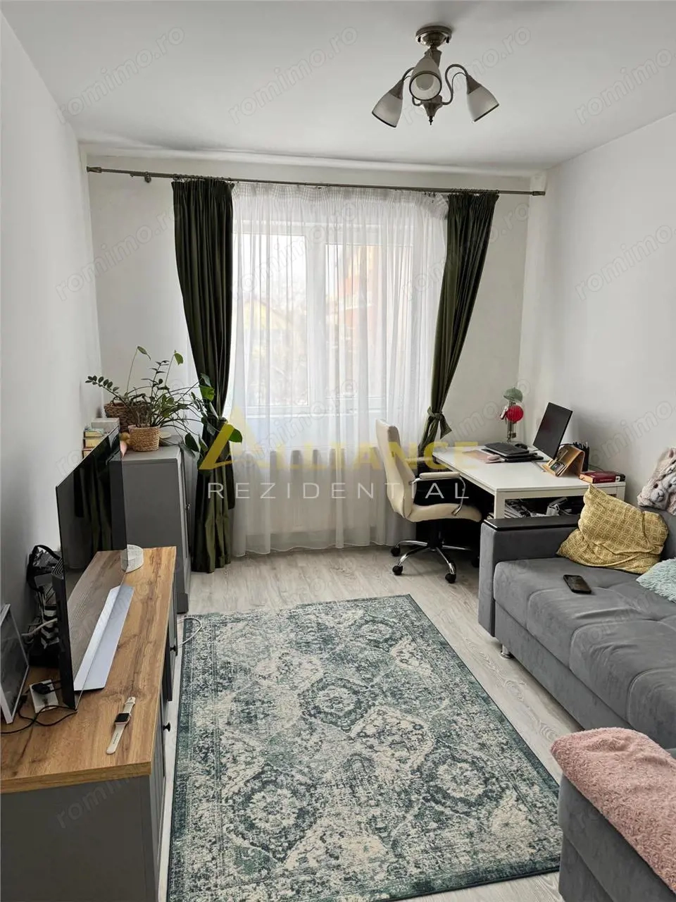 Apartament 2 camere decomandat, mobilat complet, parcare inclusa, aproape de metrou