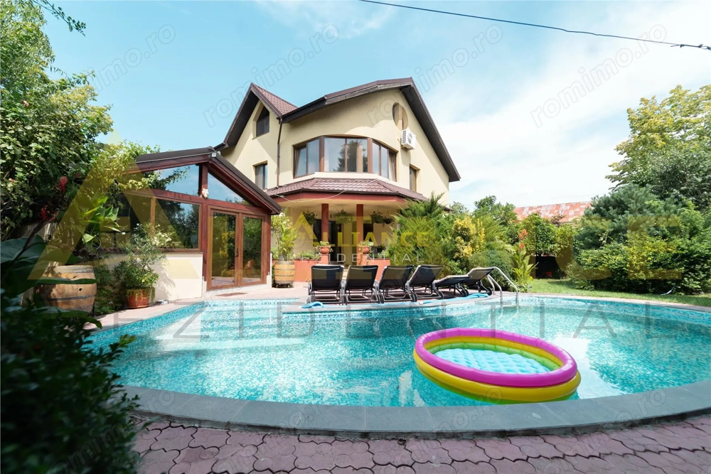 Vila individuala 7 camere cu piscina