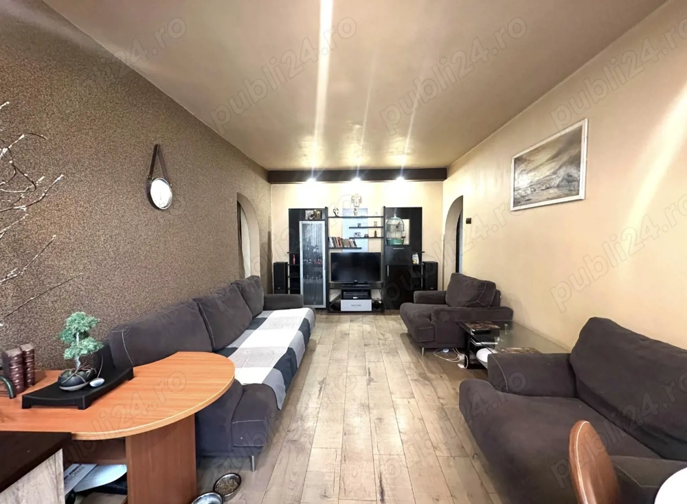 Apartament 2 camere,Etaj 1, Str.Scolilor