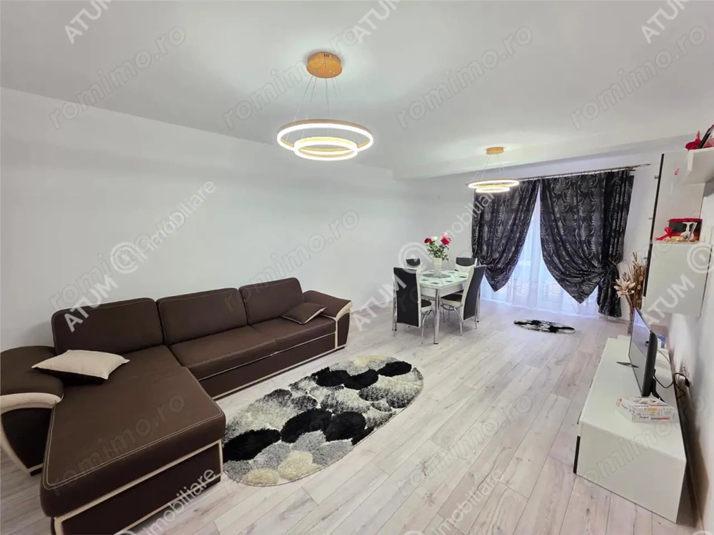 Casa individuala cu 5 camere si curte proprie in cartierul Tineretului