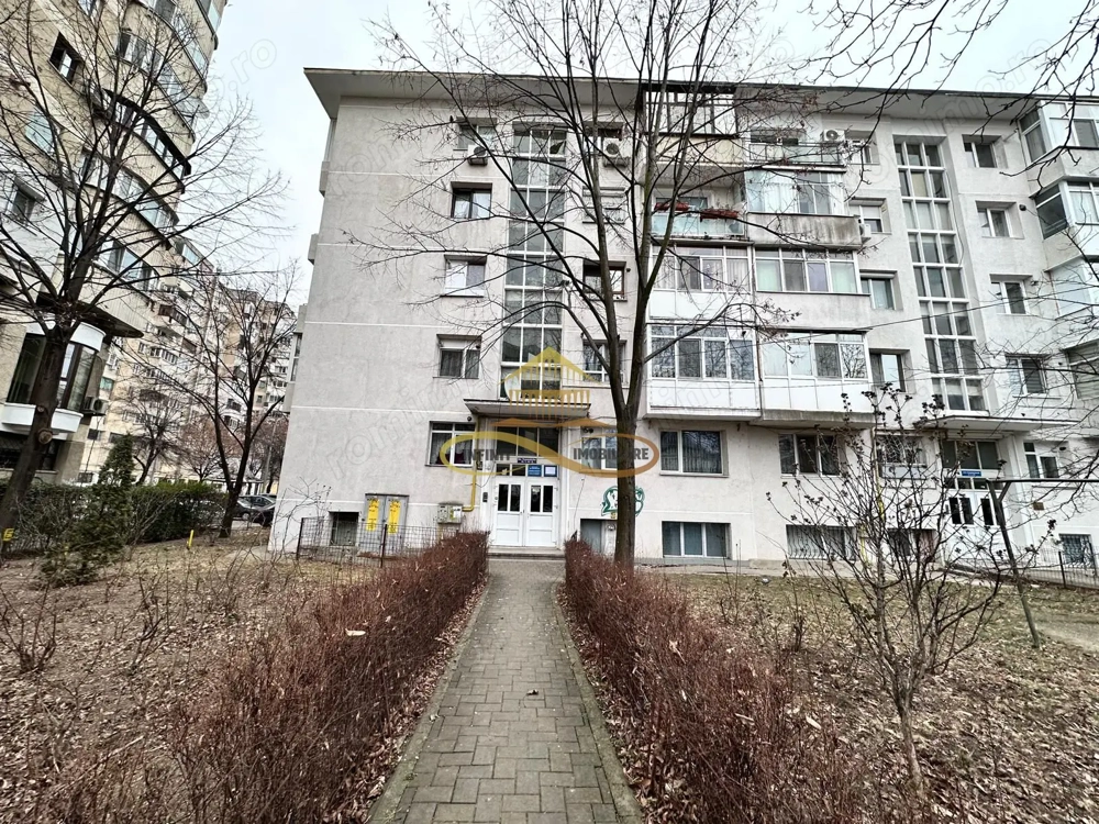 De vanzare apartament 2 camere Str Trandafirilor Bacau