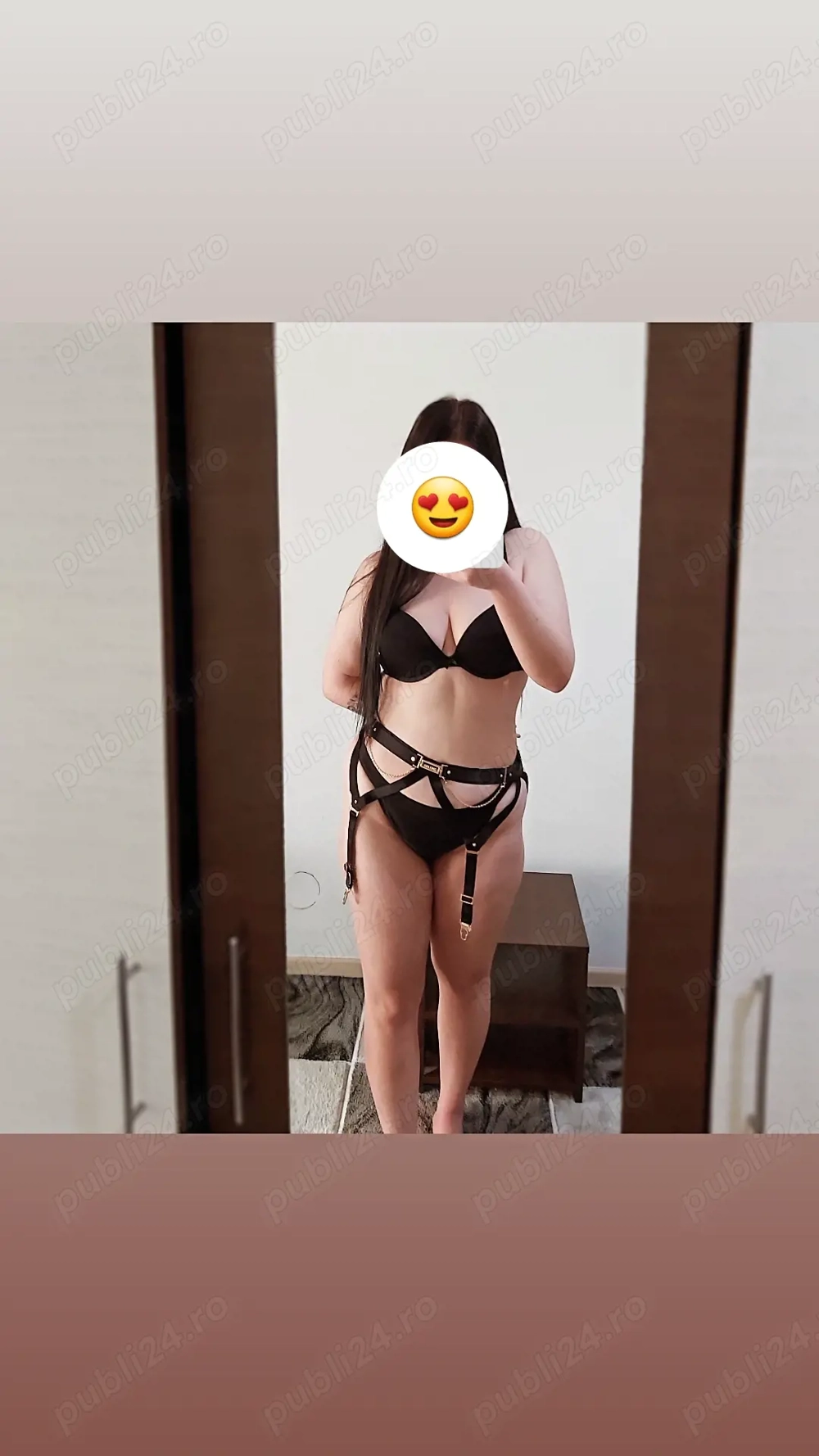 Poze reale, fără grabă si singura în locație 