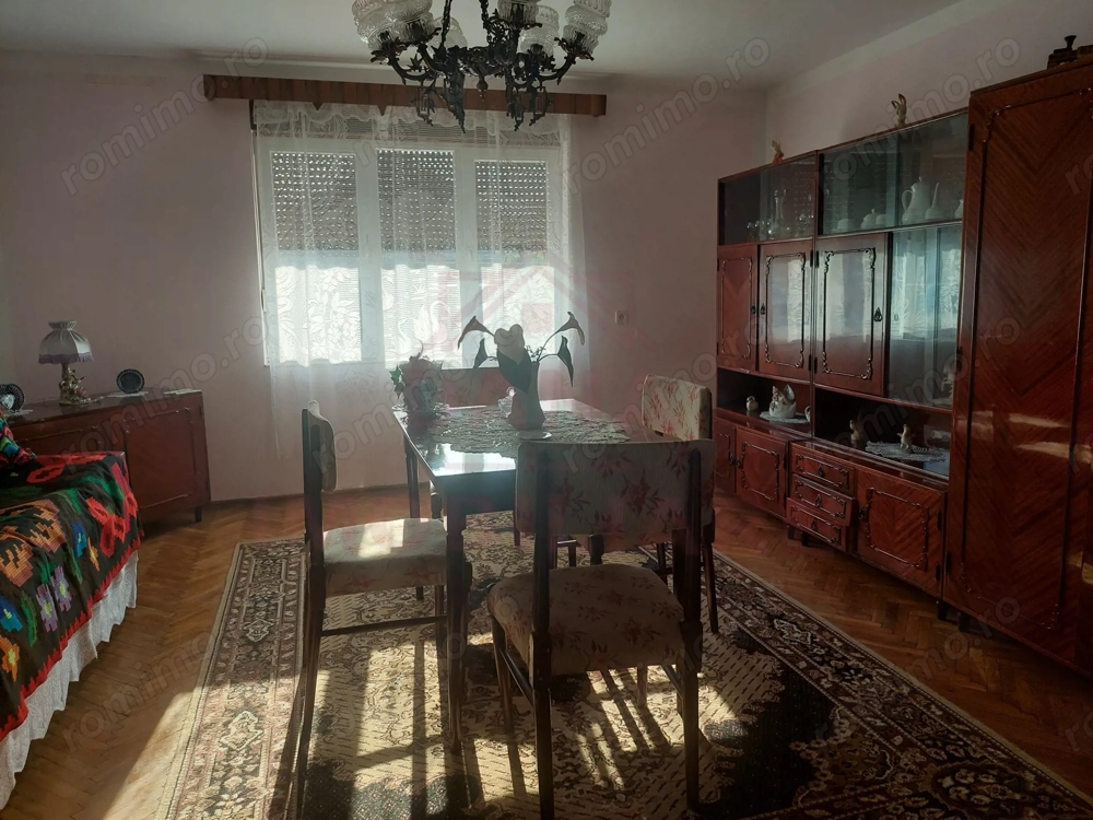 CASĂ 5 CAMERE\ OȚELU-ROȘU\ZONA CIREȘA \ COMISION 0%