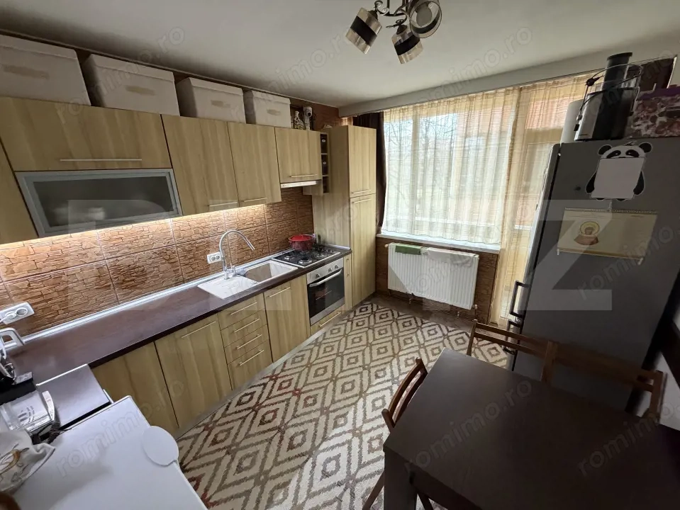 Apartament 3 camere, 63 mp, zona Ampoi 3
