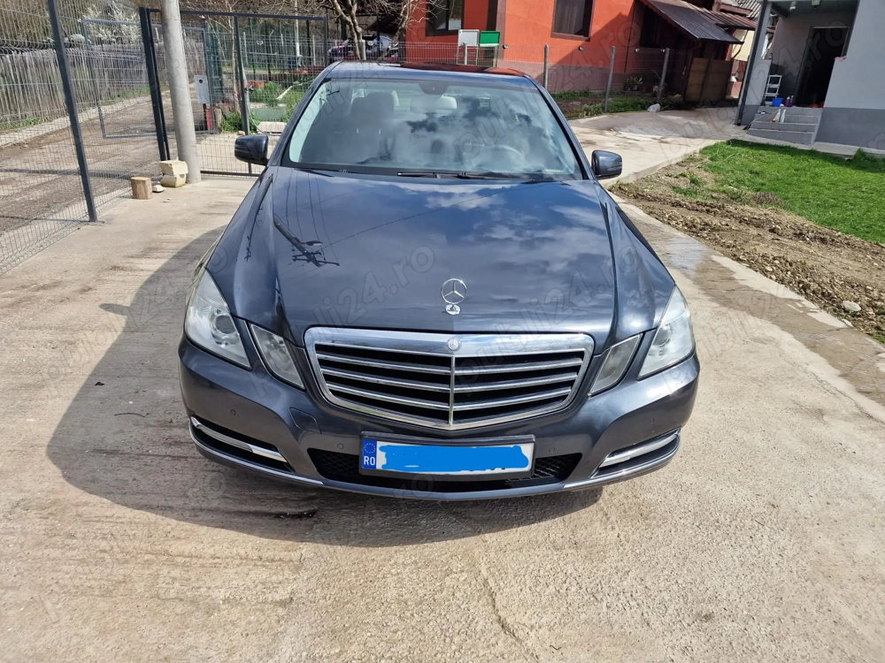 Schimb sau vand Mercedes E220, an 2011, 136 Cp automat 