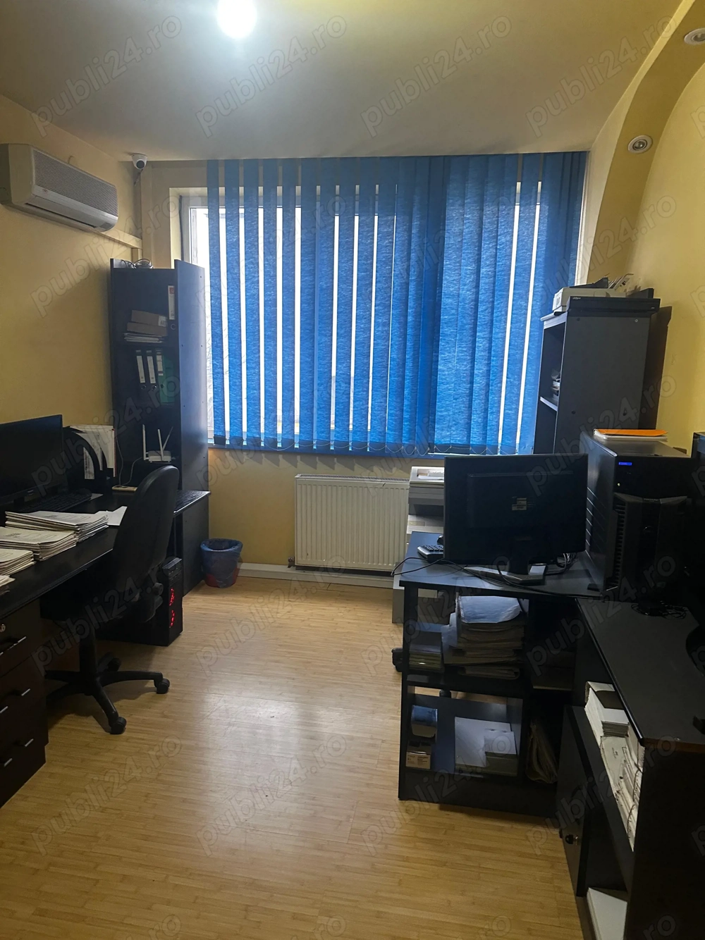 Birou de inchiriat. 12mp. str. I.C. Bratianu, Botosani