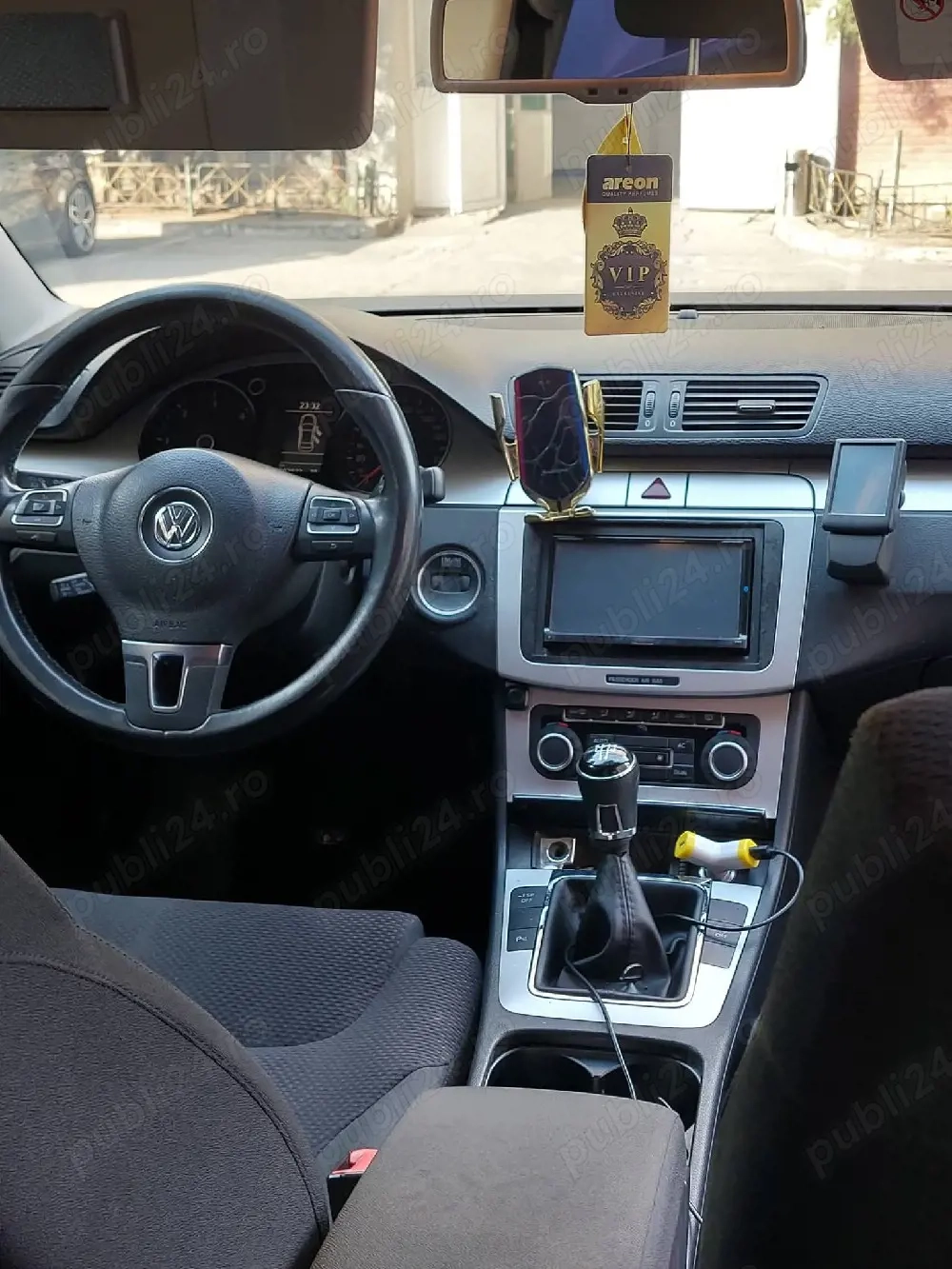 Dezmembrez VW Passat B6 2010 1.6 TDI – motor funcțional