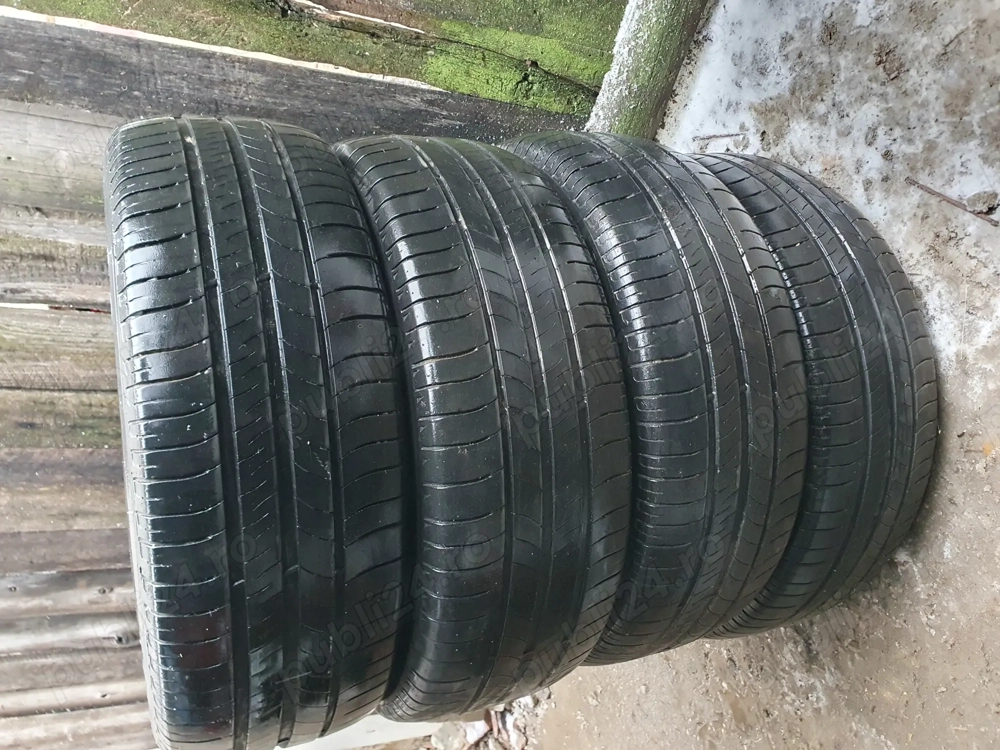 Anvelope Michelin vară R16.    