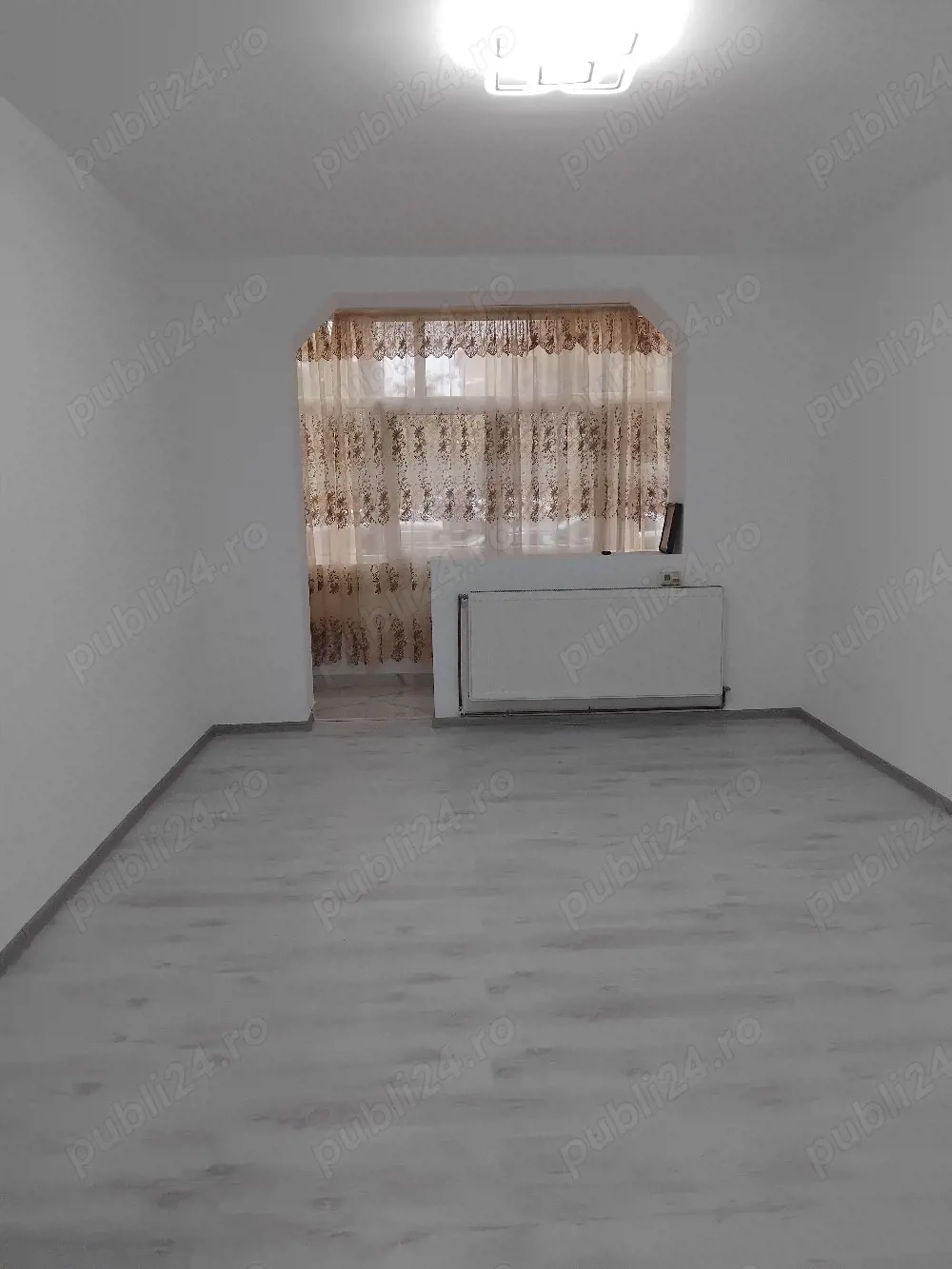apartament cu doua camere la parter 