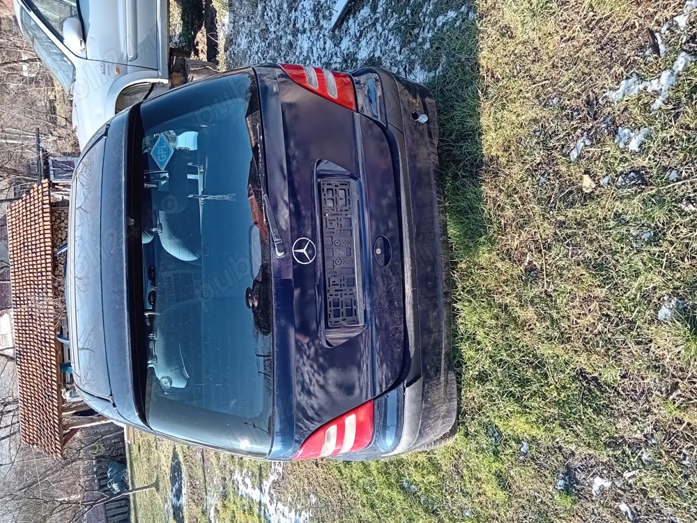 Vând sau dezmembrez