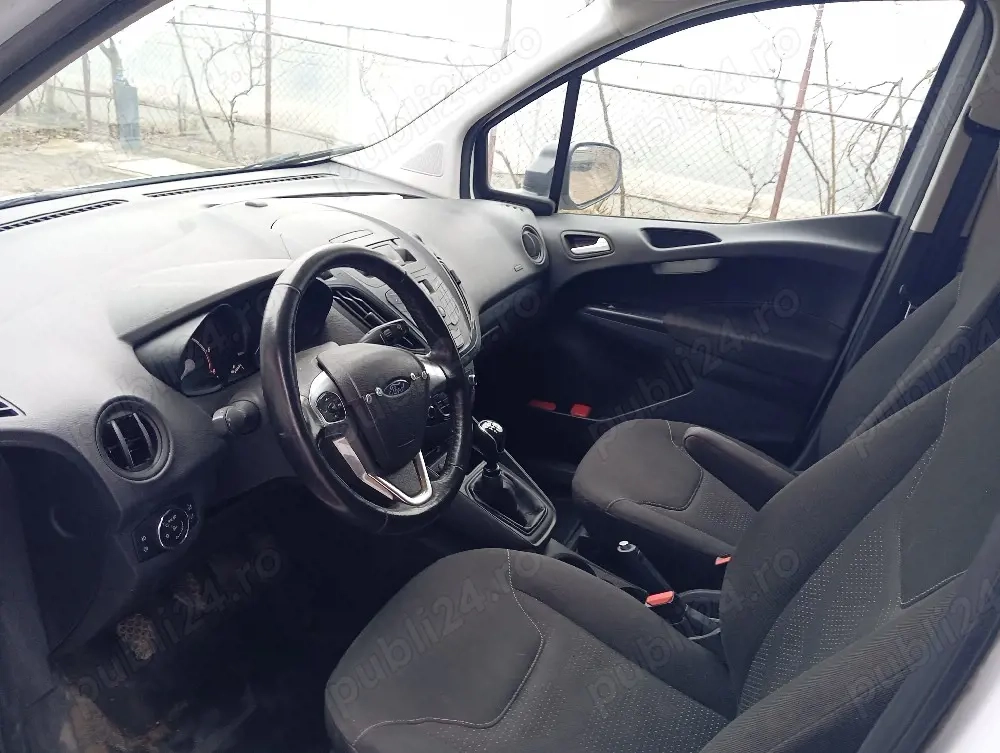 vând Ford transit Courier 1,5 TDCi 