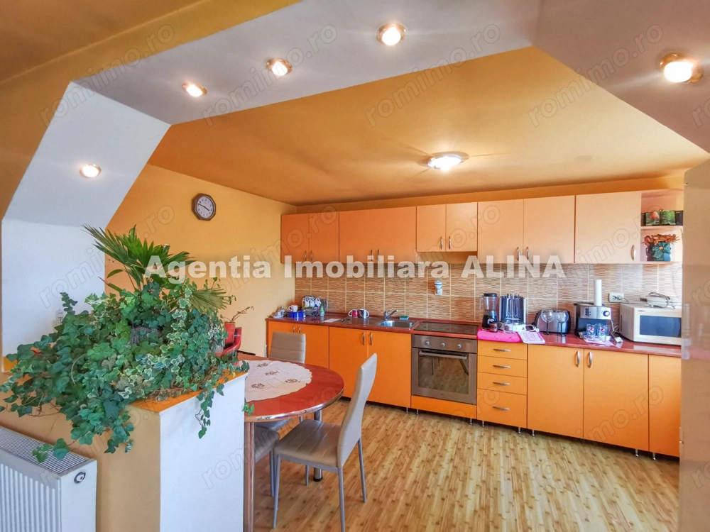 Casa P+E+Mansarda in Deva, zona Vulcan, str. Roci.