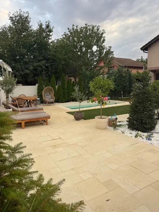 Casă spațioasă, panouri solare, Damila