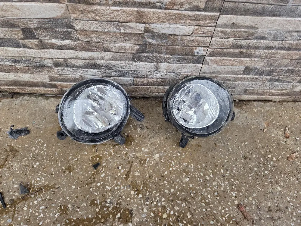 Proiectoare Bmw F30 cu defect 