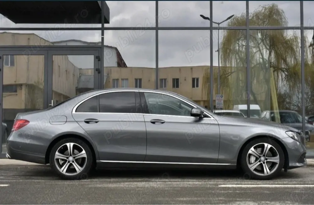 Vând Mercedes Benz E220d W213   MULTIBEAM-LED   Widescreen   Înmat. RO