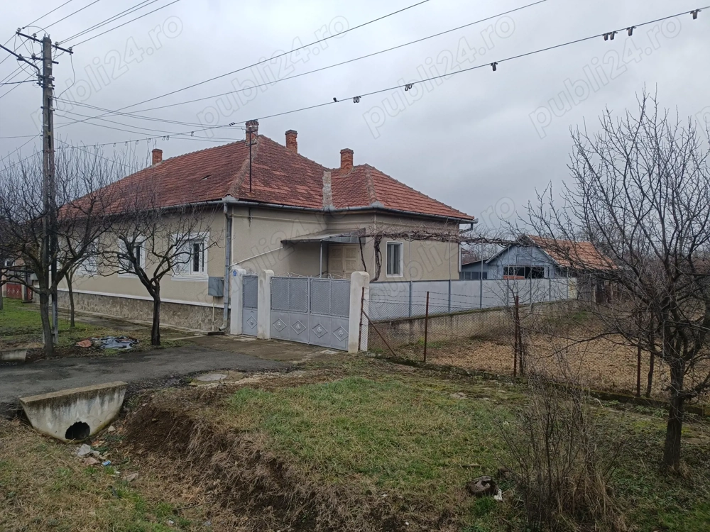 Casa de vanzare in Ineu, Arad
