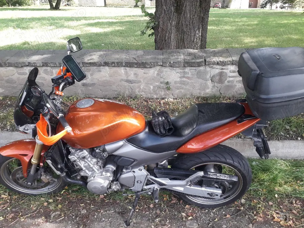 Vând Honda Hornet 600 cc