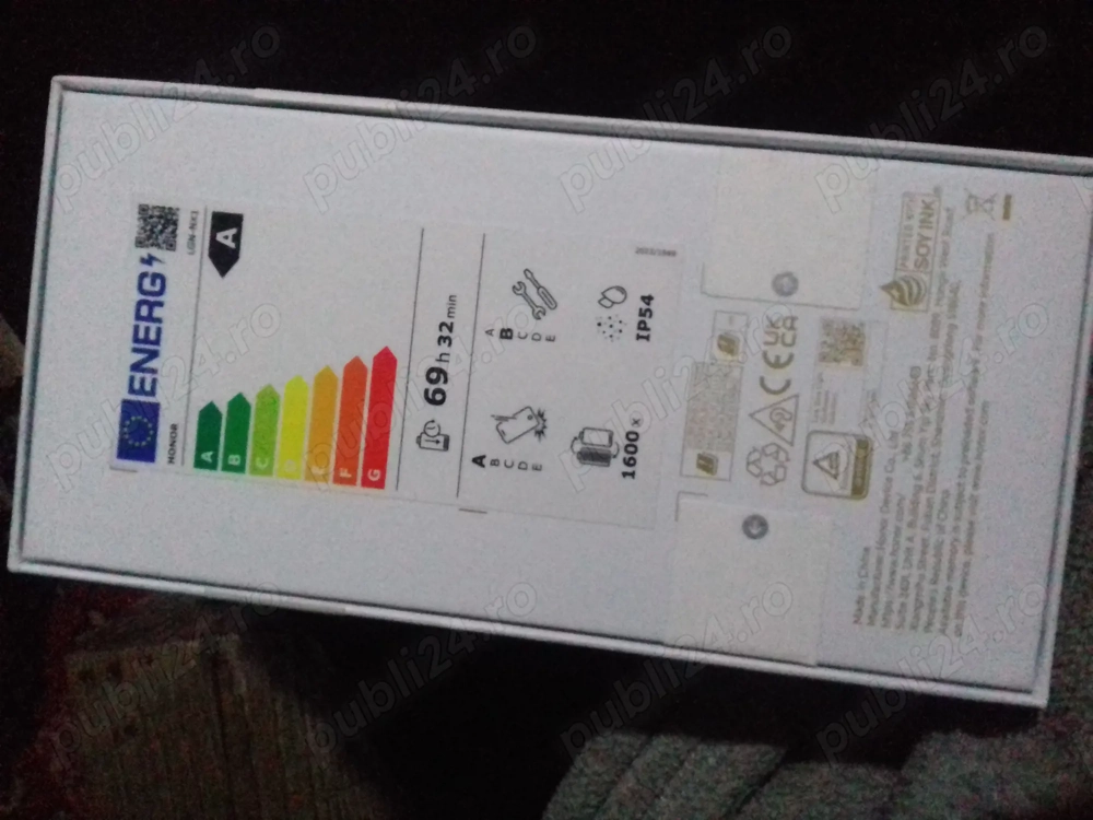 Vând telefon Honor 400 smart