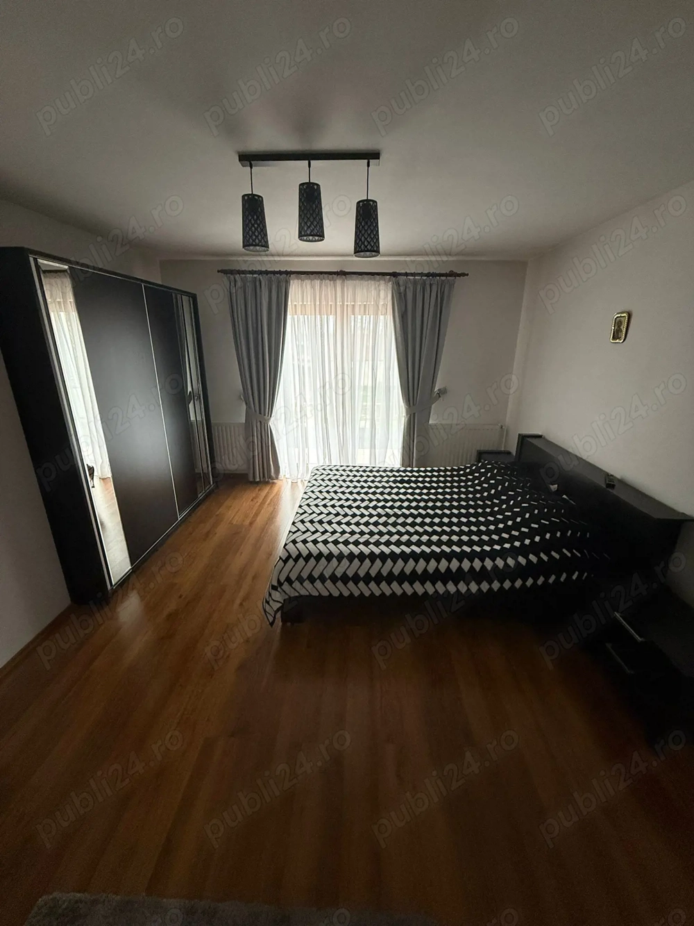 Casa spațioasă + spațiu comercial+ mansarda- Gataia