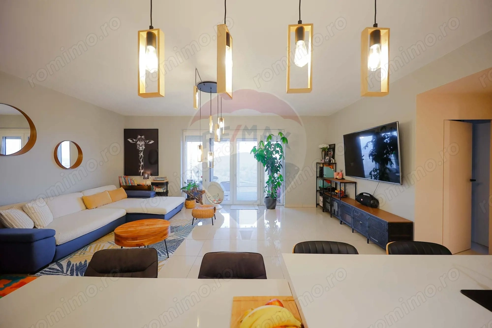 Apartament cu terasă și panoramă de vânzare, zona Hilton, Oradea