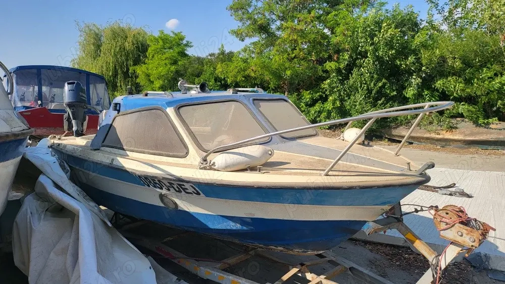 Barca cu motor inmatricata + peridoc