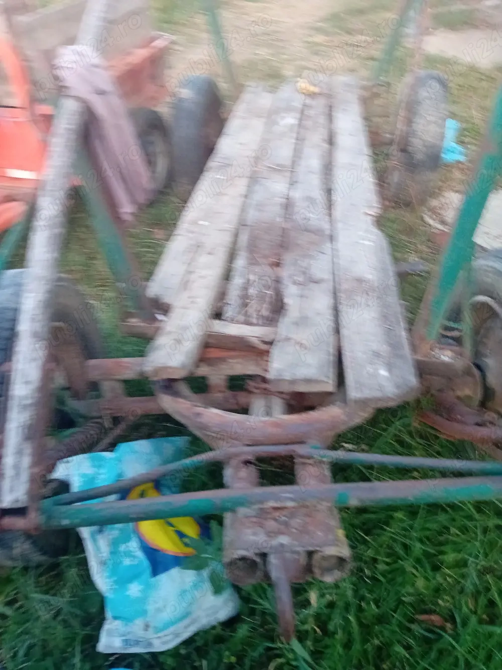 vand ce se vede an poze