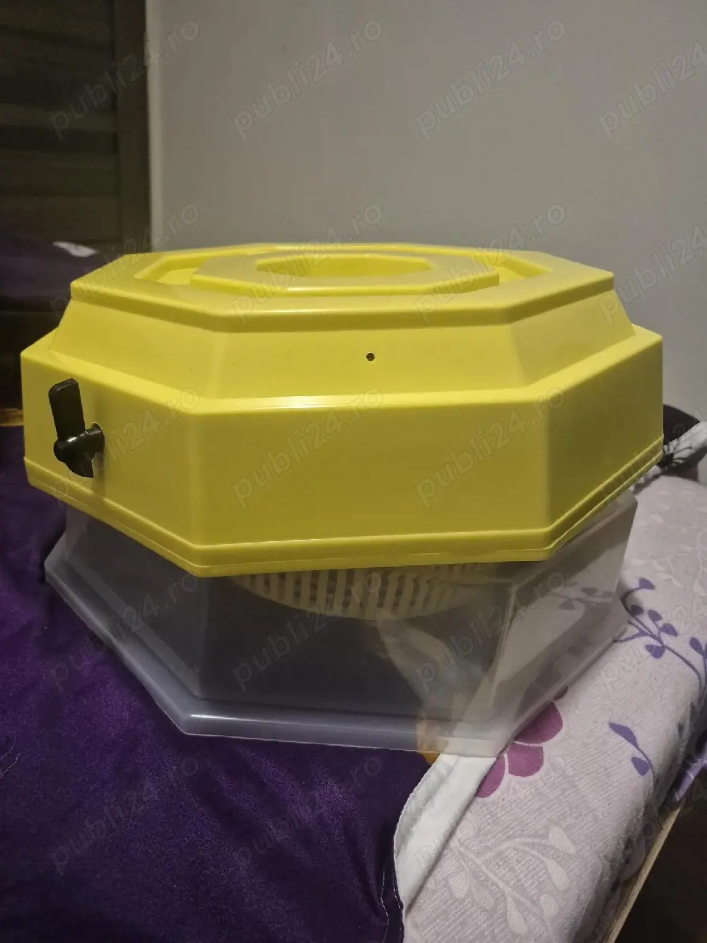 Incubator pentru pui