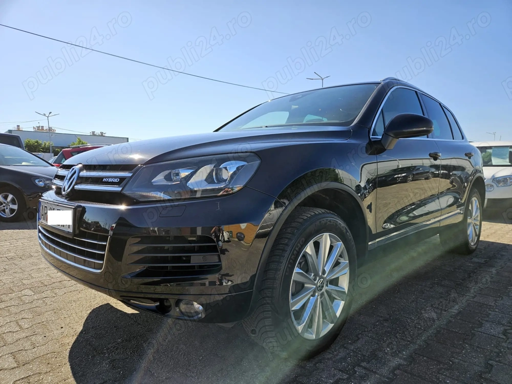 VW Touareg Hybrid an 2012 380 cai varianta Exclusive FULL, 190.000 KM Unic Proprietar, Model Dotat ;