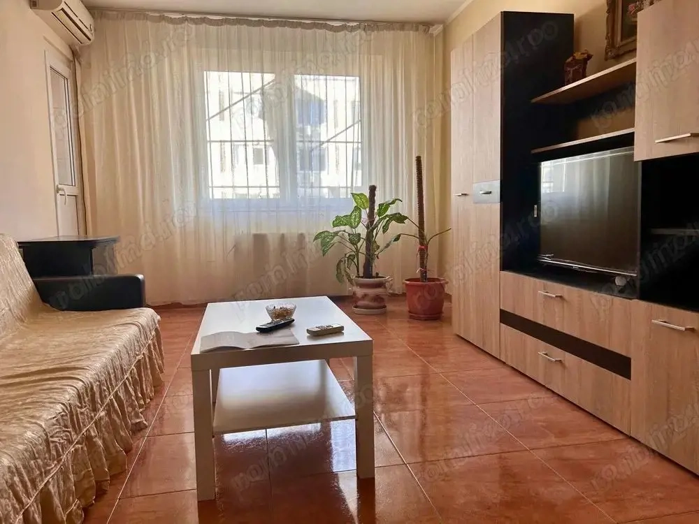 Apartament 2 camere de închiriat Piața Sudului