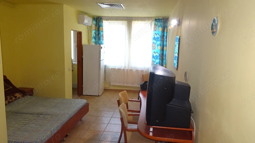 Vand garsoniera in Deva, zona Gojdu (Viitorului), etaj 1, mobilata, utilata