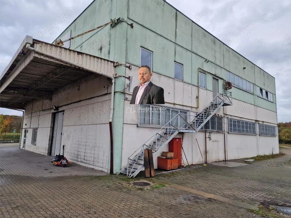 Resita CHIRIE Constructie tip hala 2 nivele 3298 Mp cu teren 6695 Mp