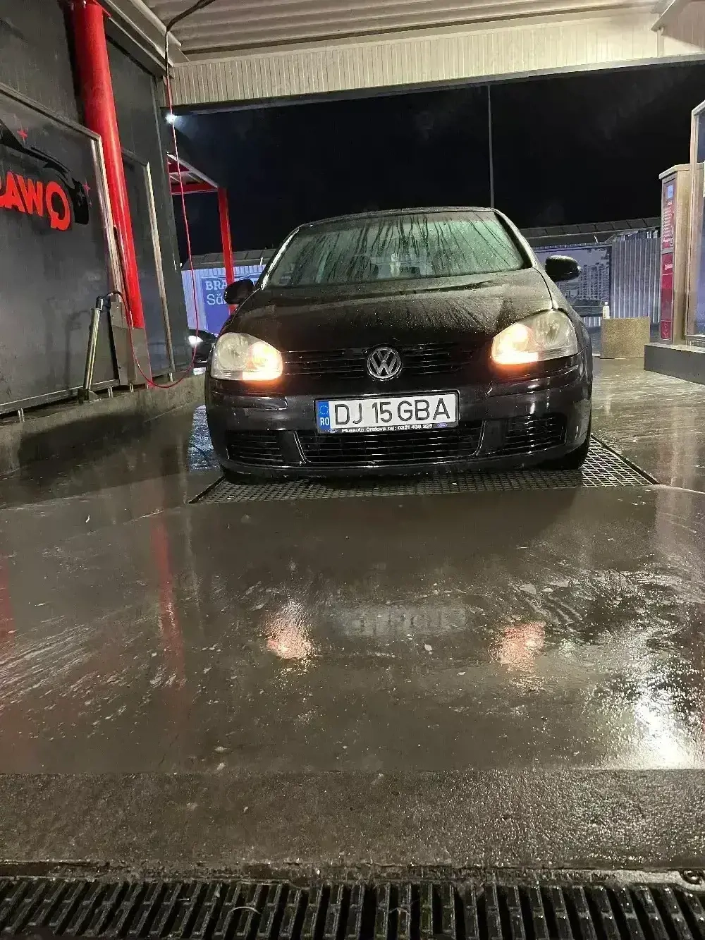 VW Golf 5 1.6 mpi cu gaz