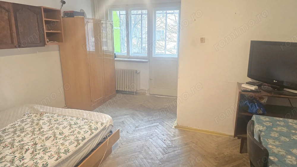 Vand garsoniera in Deva, zona Dacia, etaj 1, mobilata, utilata