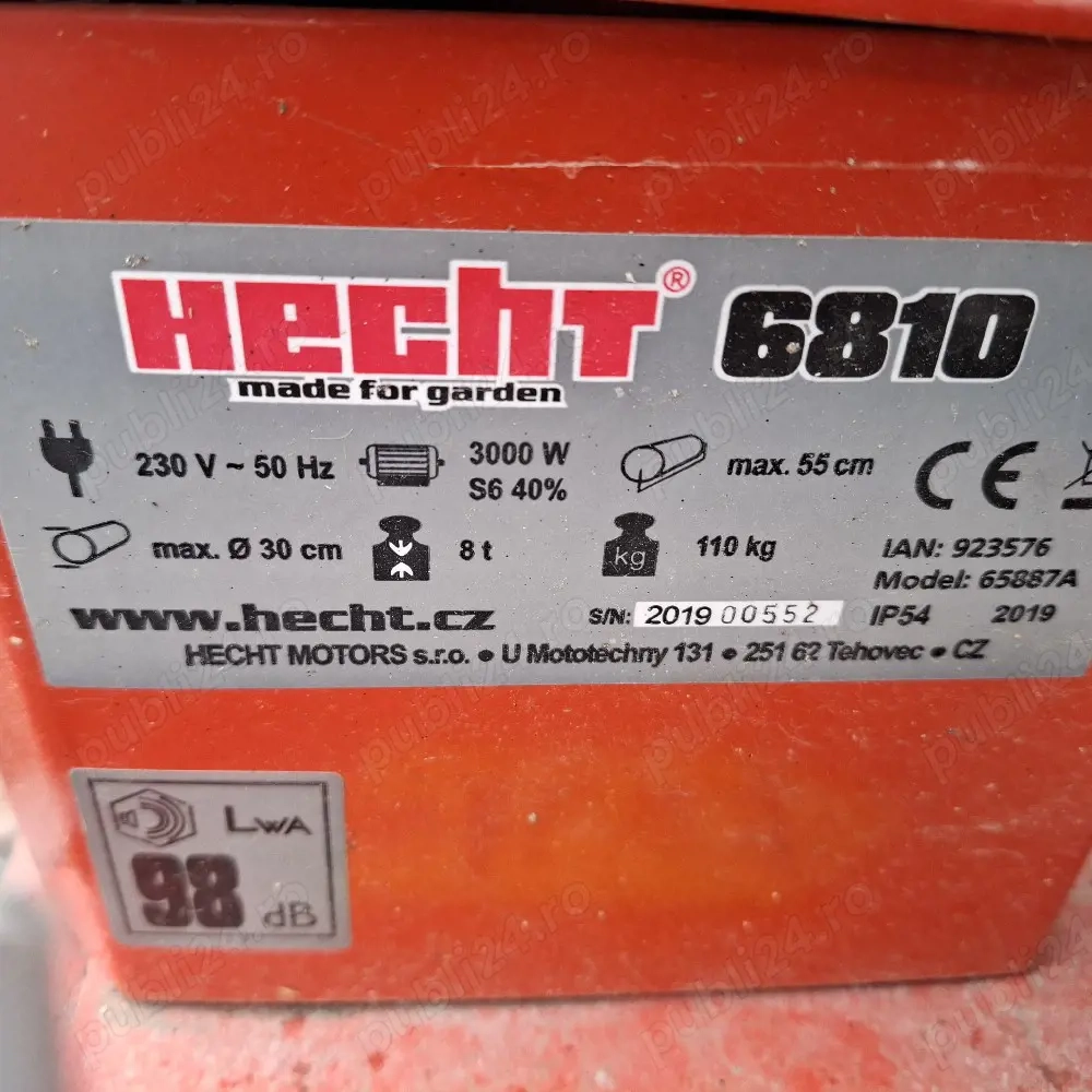 vând despicator pt lemne HECHT 6810