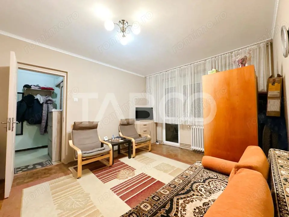 De vanzare apartament 2 camere vedere panoramica spre oras 