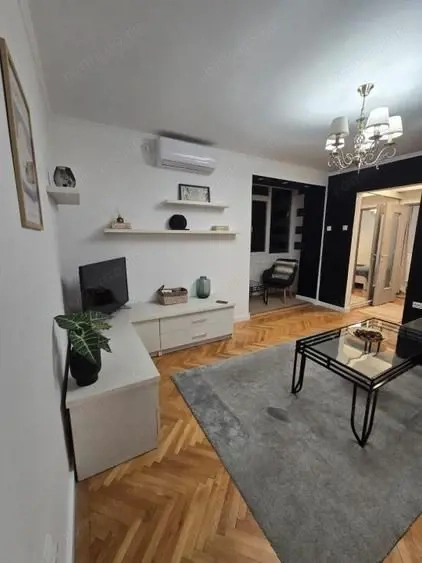Apartament 2 camere, vedere catre Parcul Piata Romana, lângă Metrou