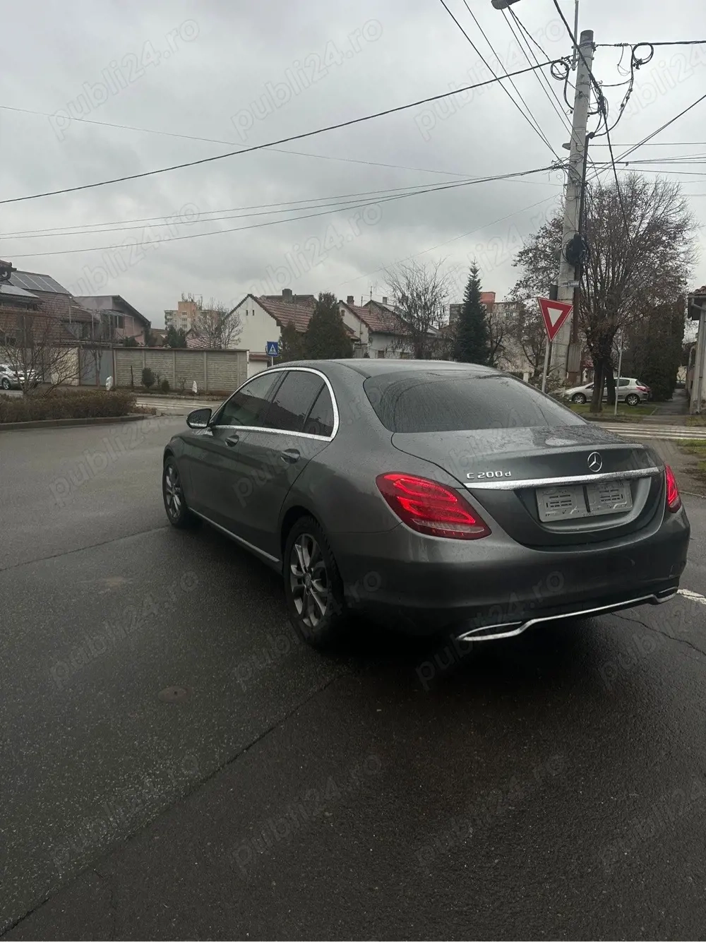 Mercedes C200