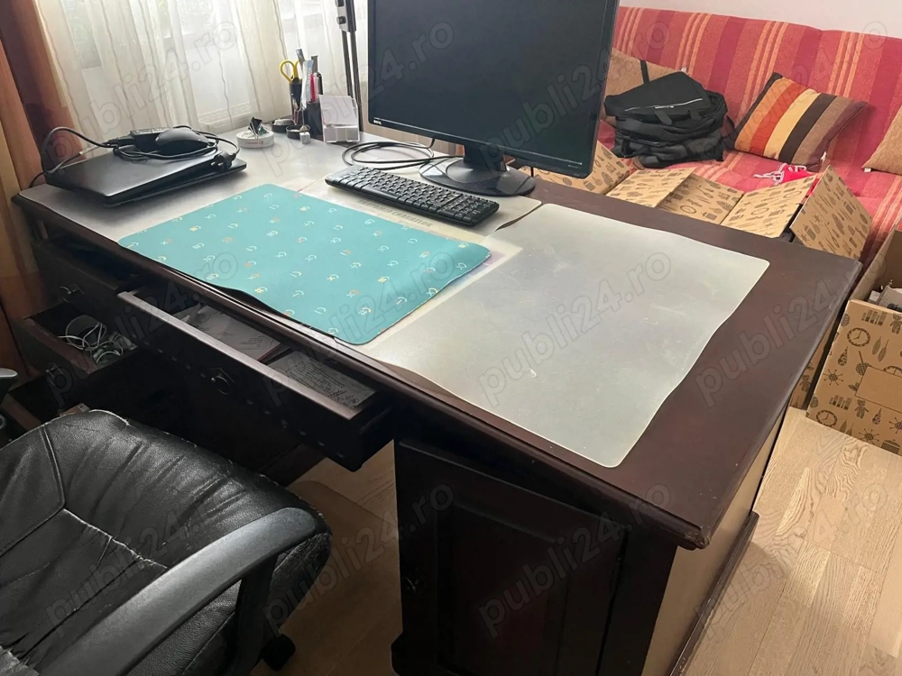 Birou din lemn masiv